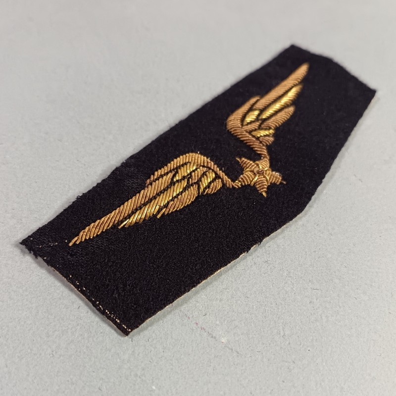 AVIATION INSIGNE DE POITRINE DE PILOTE POUR TENUE BLEUE FABRICATION ANCIENNE AVEC ETOILE ANNEES 1940 1950
